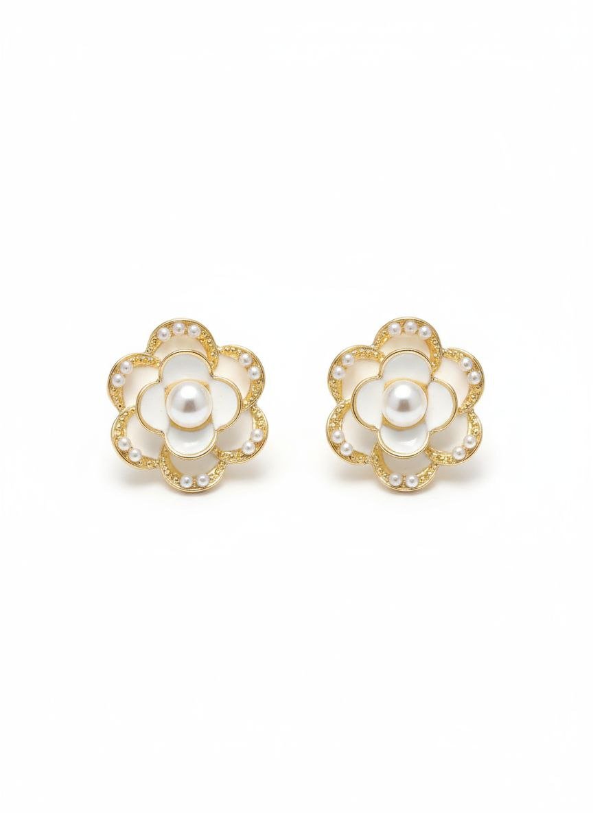 Elegant Pearl Flower Stud Earrings - Gold Plated Anti-Tarnish Shell & Pearl Jewelry 4 Elegant Pearl Flower Stud Earrings - Gold Plated Anti-Tarnish Shell & Pearl Jewelry